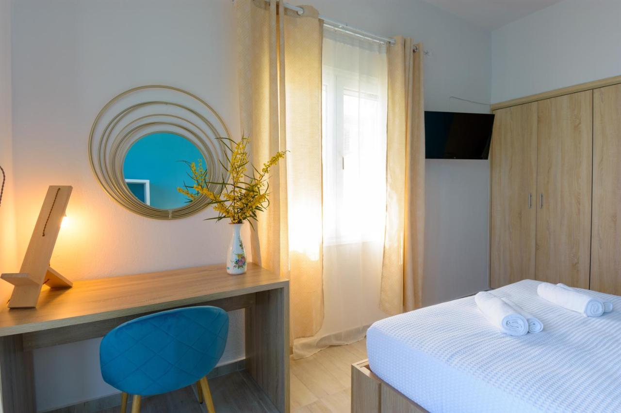 Margarita'S Seafront Luxury Apartment Elounda Eksteriør bilde